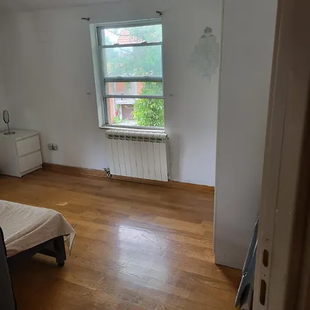 Vilă Sa Bazenom
