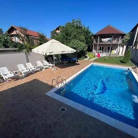 Sa Bazenom